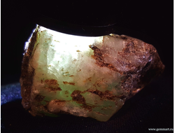 Берилл в слюдите. Россия. 45*32*28мм