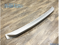 Спойлер Toyota Land Cruiser 200 07-15 серебристый 1F7