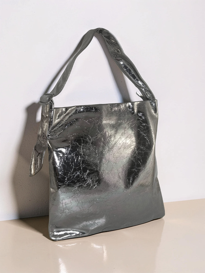 (АРТИКУЛ: 10154/3/5) СУМКА, БОЛЬШАЯ, НАТУРАЛЬНАЯ КОЖА, СЕРАЯ С СИЛЬНЫМ БЛЕСКОМ "СЕРЕБРО", ЧЕРЕЗ ПЛЕЧО *