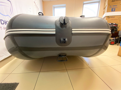 Моторная лодка ДИКИЙ 380 НДНД серый якорный рым