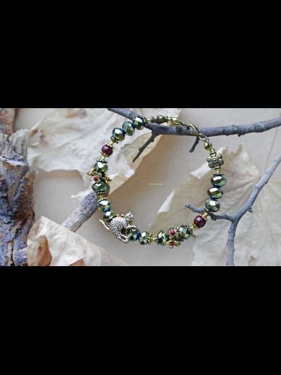 "Солнце и кошка в саду", браслет-талисман с кристаллами и цветами