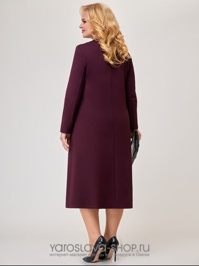 Универсальное свободное платье бордового цвета длины миди