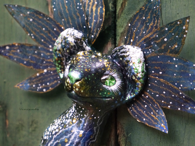 Необычная брошь "Морская Кицунэ - Волшебная Лисичка" (шёлк, флюорит, кварц)