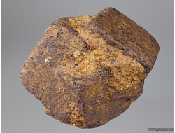 Лимонит по пириту. Южный Урал. Россия. 35*30*27мм