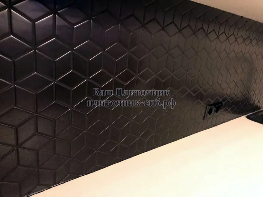 Облицовка фартука керамической мозаикой на сетке