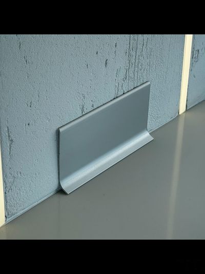 Плинтус SYMETRIC L- образный Анодированный серебро