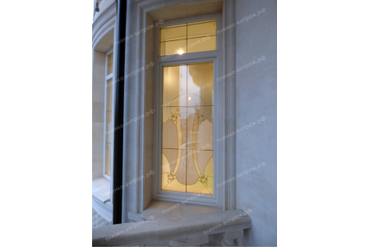 Пленка на окнах, вид с улицы на фасад