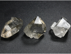 Кварц "Хёркимерский алмаз", сросток кристаллов в ассортименте, США (14-18 мм, 1,6-1,8 г) №28127