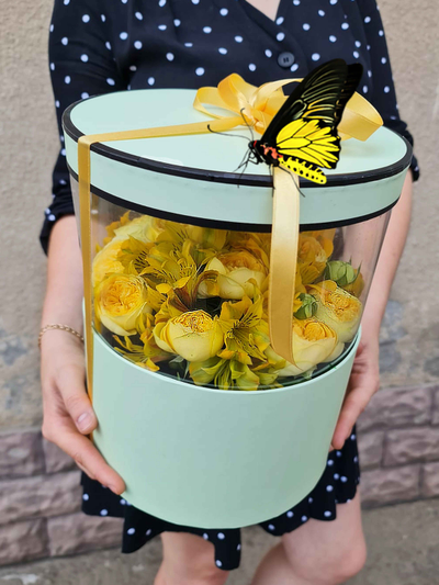 Букет в Настроение солнца с бабочкой