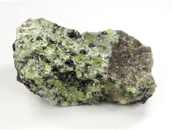 Хризолит (Перидот, Оливин), кристаллы на породе, США (42*30*20 мм, 55 г) №38094