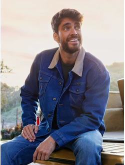 МУЖСКИЕ КУРТКИ, РУБАШКИ, ЖИЛЕТЫ, ФУТБОЛКИ