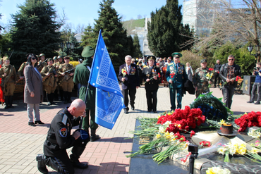 Сквер Славы 11.04.2022