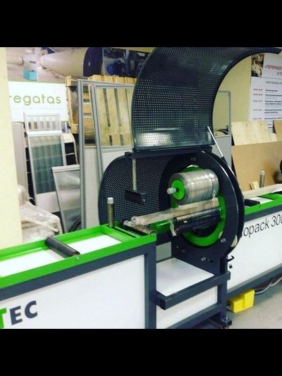 Станок для упаковки изделий стрейч пленкой WoodTec Ecopack 300