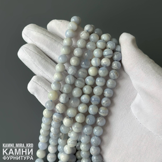 "Сапфирин" голубой агат шары 7,8-8,1 мм, цена за нить 19 см
