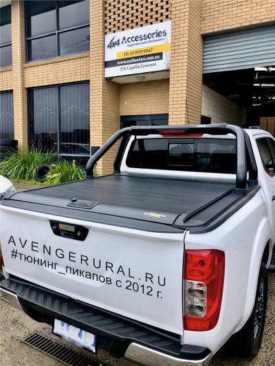 Стильная комбинация жалюзи кузова и двойной чёрной дуги на пикап Dongfeng Rich 6 от AvengerUral.ru
