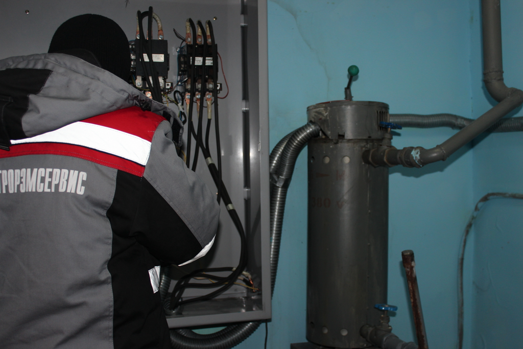 Котел волоколамск. Мастер котельного оборудования. Электрокотел dakon pte 60. Котел волоколамск. Котлы будерус обслуживание и ремонт.