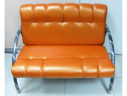 Диван двухместный с прострочкой