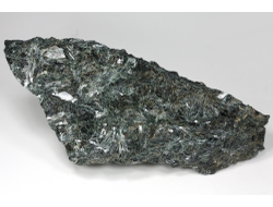 Актинолит, Россия, Северный Кавказ, КЧР, река Большой Блыб (118*52*33 мм, 193 г) №29634