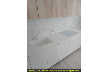 Столешница с мойкой из камня в Брянске