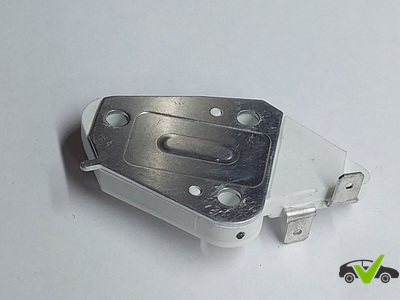 Регулятор генератора Opel