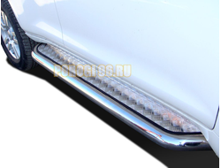 Пороги с накладным листом d76 для Toyota Land Cruiser Prado 150 (2010-...)