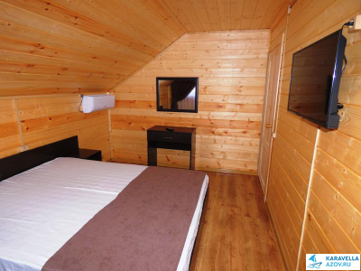 Коттедж №508 с бассейном, Голубицкая