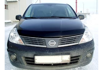 Дефлектор капота темный NISSAN TIIDA 2006-2011