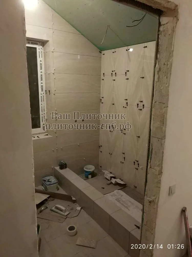 изготовление душевого поддона с заусовкой кафельной плитки под 45 градусов