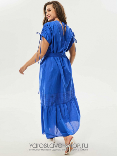 Легкое летнее платье "макси" синего цвета с кулисой на плечах