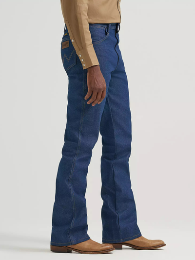 Джинсы 945 Wrangler® Cowboy Cut® Bootcut регулярный крой (жёсткие)