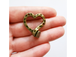 ПОДВЕСКА В ТИБЕТСКОМ СТИЛЕ "БРУТАЛЬНОЕ СЕРДЦЕ" - 29*26мм - АНТИЧНАЯ БРОНЗА