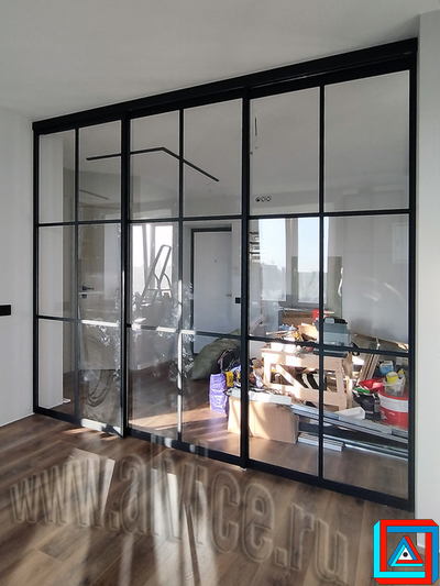 Перегородка-телескоп КАСКАД из 3-х створок в створе проема