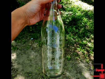 Набор в деревянной упаковке бокалы и бутылка с гравировками