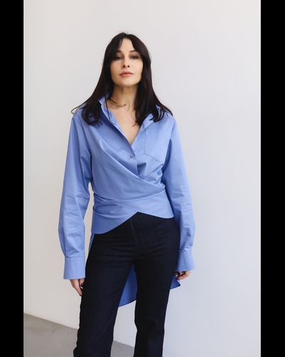 Рубашка из голубого итальянского хлопка с разрезами