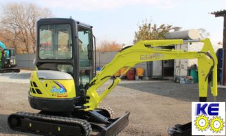 YR02C01489P1 стекло двери верхнее Kobelco SK25, SR30, SK35, SK45SR, SK75UR-3