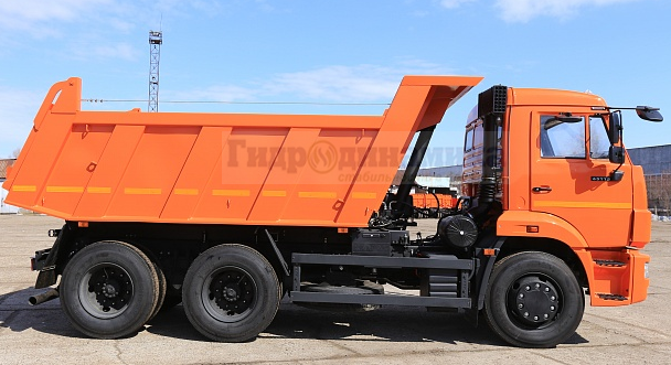 Самосвал КАМАЗ 65115 с белорусским гидроцилиндром