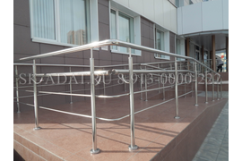 БЦ Новая Высота. ул. Фрунзе 242. Ограждение пандуса. Фото 2