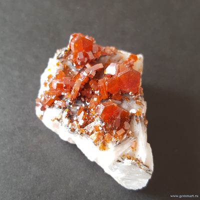 Ванадинит на барите с присыпкой. Марокко. 41*30*20 мм