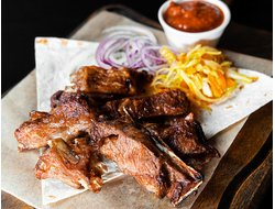 Шашлык из баранины на кости