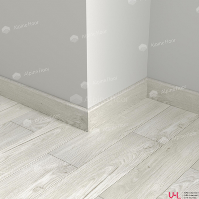 Плинтус Alpine Floor Parquet Light Снежный SK 13-11 в интерьере