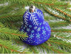 Колокольчик "Снежинки на синем"  - Набор для вязания крючком с бисером от Ирины Рудевич