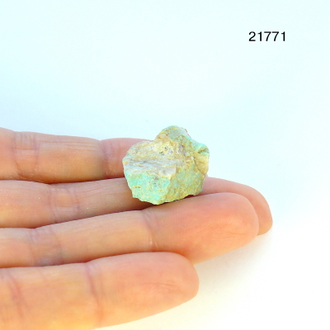 Бирюза натуральная (необработанная) Казахстан арт.21771: 4,3г - 19*18*11мм