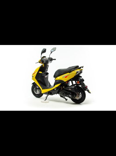 Скутер Motoland FS желтый