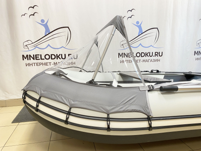 Тент носовой прозрачный Ривьера Компакт 3200 вид сбоку