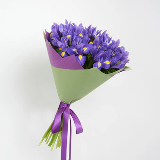 Букет из 19 ирисов