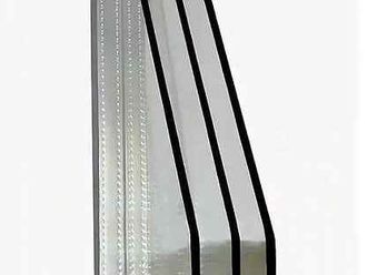 Стеклопакет 32 мм ( двухкамерный ) формулы двухкамерного стеклопакета, шириной 32 мм:  4М1-10-4М1-10-4М1 (в формуле уже учитывается три стекла и две дистанционные рамки, шириной по 10 мм, теплоизоляция составляет 0, 47 м2 С/Вт).