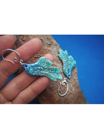 &quot;Крылышки Лазурной Аквафеи&quot;, серьги с радужными опалами