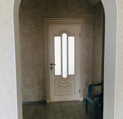 VFD. ALEXANDRIA 3D/ IVORY PC. АЛЕКСАНДРИЯ 3D/ СЛОНОВАЯ КОСТЬ--ПАТИНА КАПУЧИНО. ПОЛОТНО ОСТЕКЛЕННОЕ