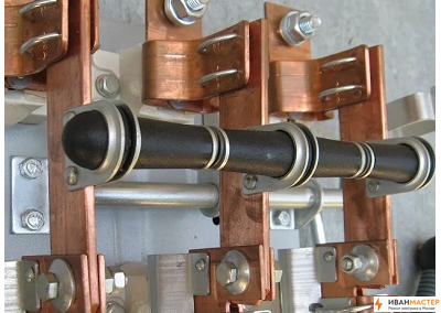 Установка трехполюсного рубильника электричества в частном доме МО ИВАНМАСТЕР