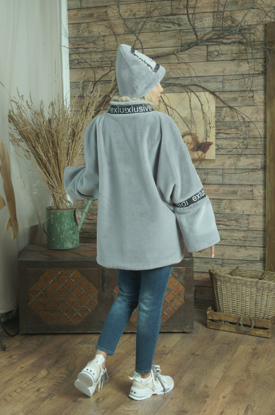 Меховая куртка цвет серо-голубой модель 104